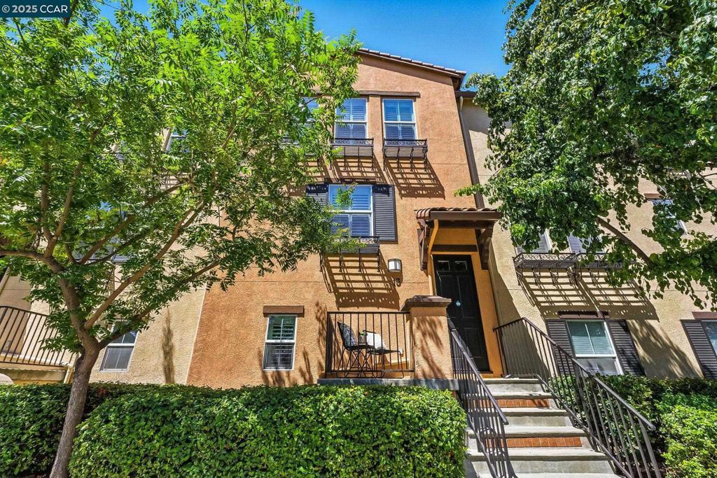 Photo of Listing #41107300