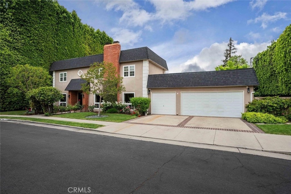 Photo of Listing #SR25177437