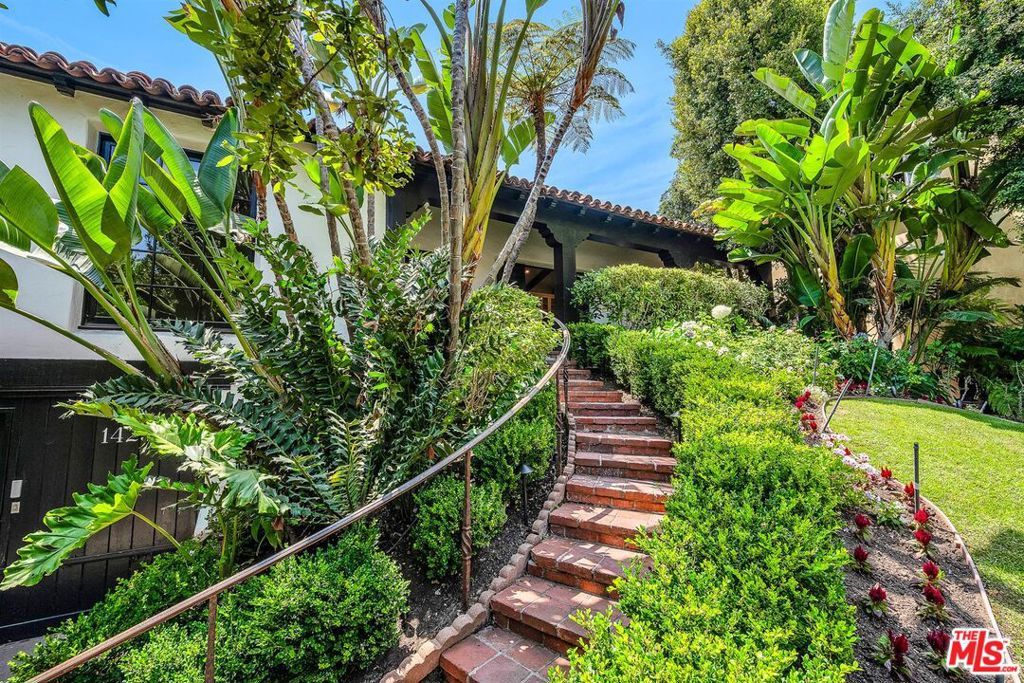 Photo of Listing #25574631