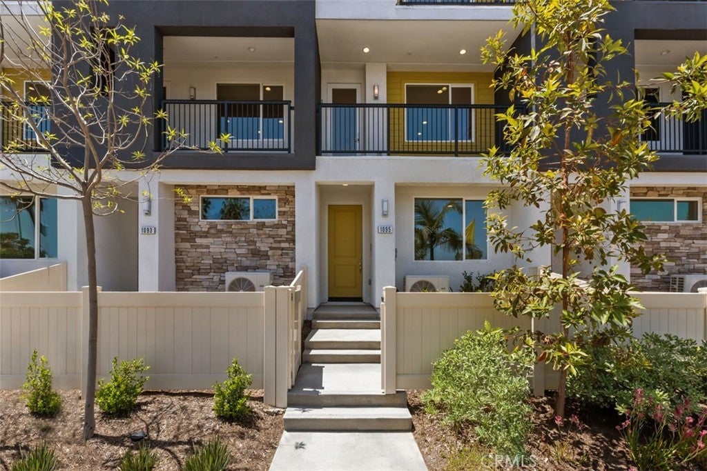 Photo of Listing #OC25177467