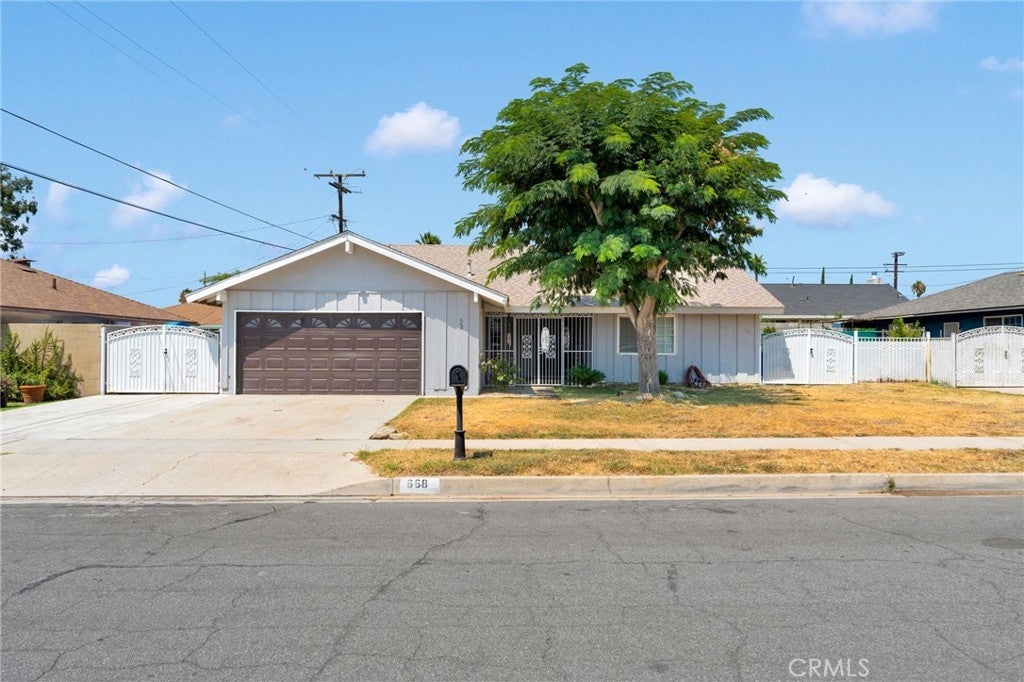 Photo of Listing #CV25177636