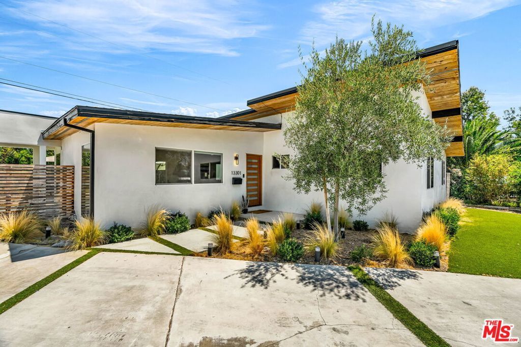 Photo of Listing #25575365