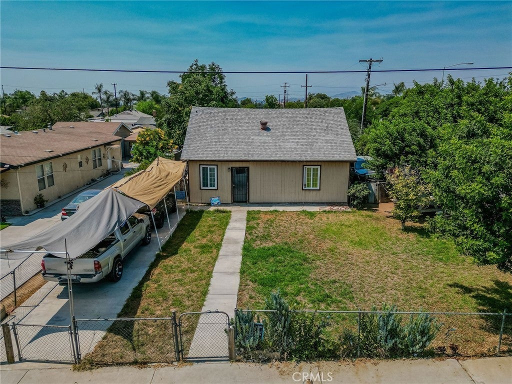 Photo of Listing #IV25177692