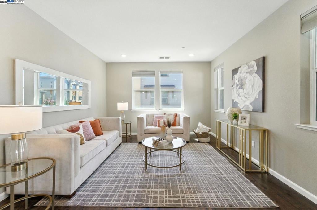 Photo of Listing #41107363