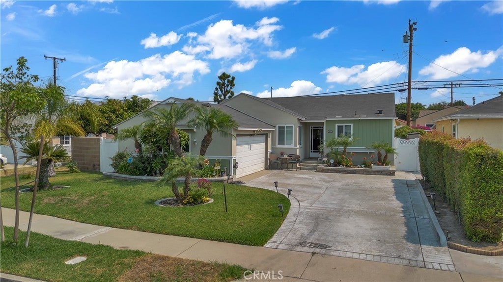 Photo of Listing #DW25177943