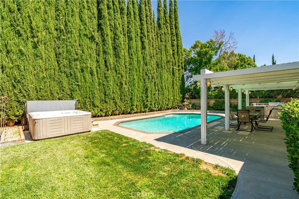 Photo of Listing #SR25177434