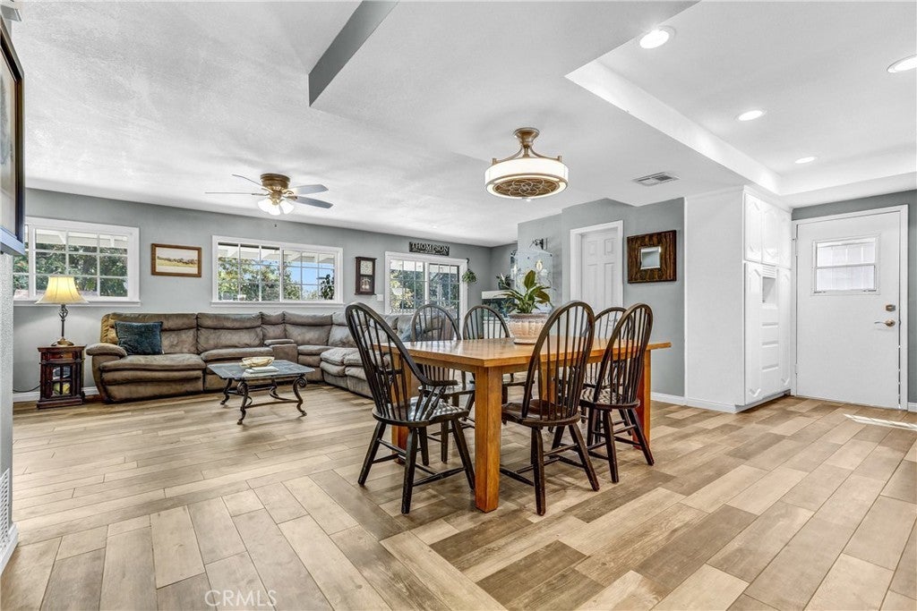 Photo of Listing #SR25177163