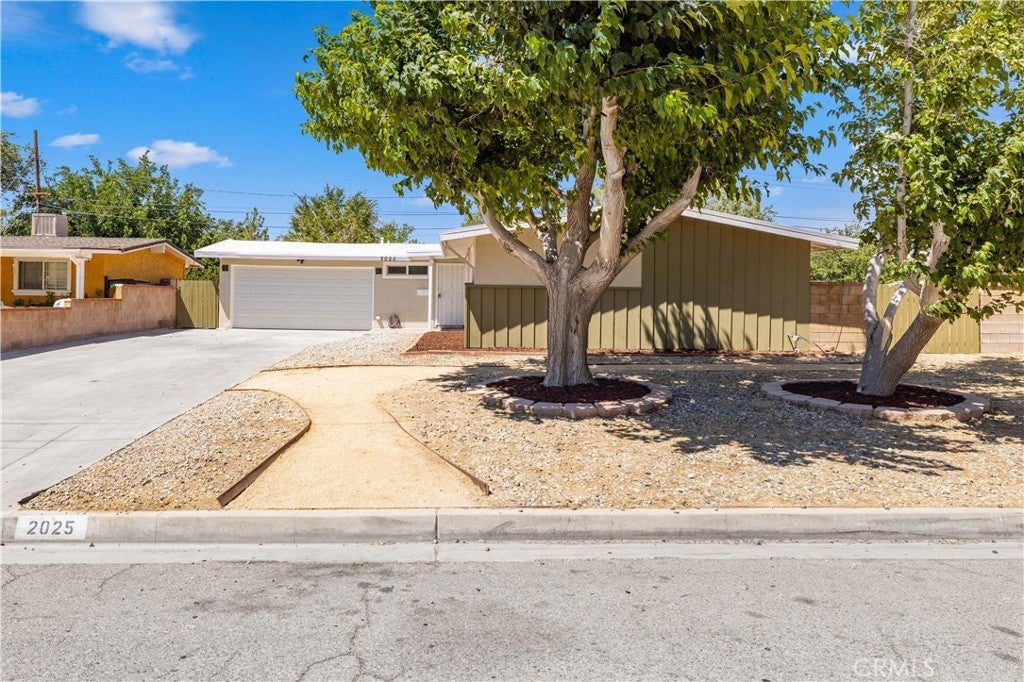 Photo of Listing #SR25177992