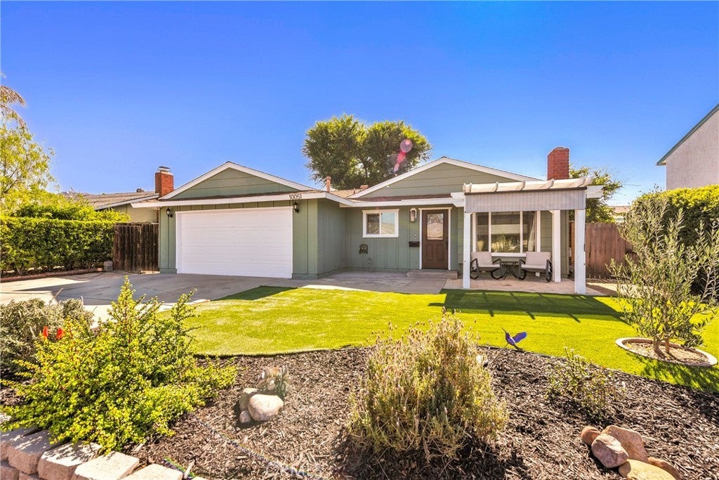 Photo of Listing #SR25177167