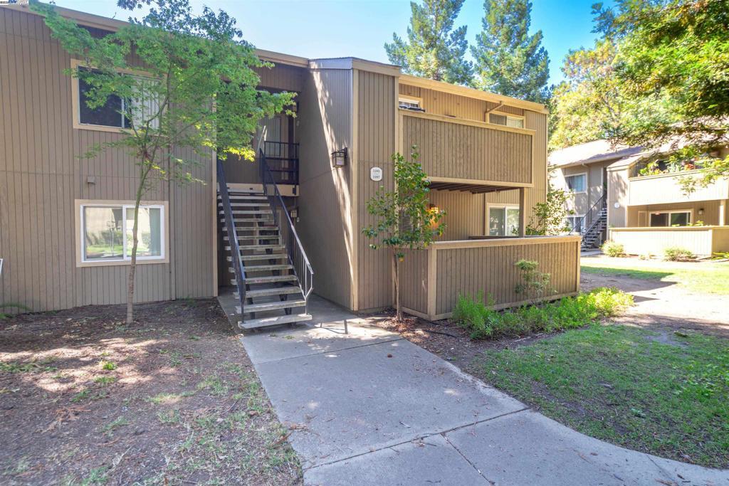 Photo of Listing #41107391