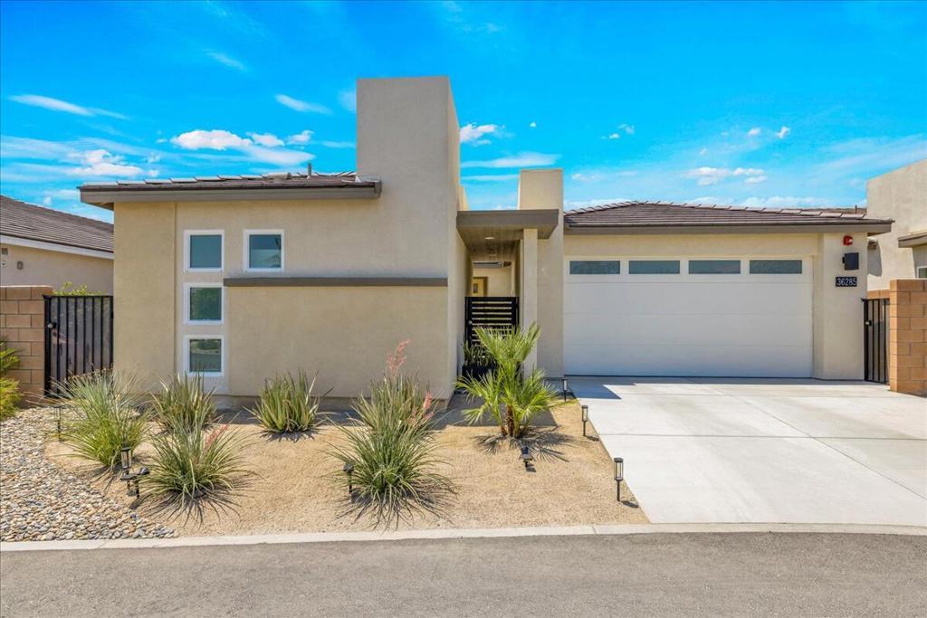 Photo of Listing #219133725DA