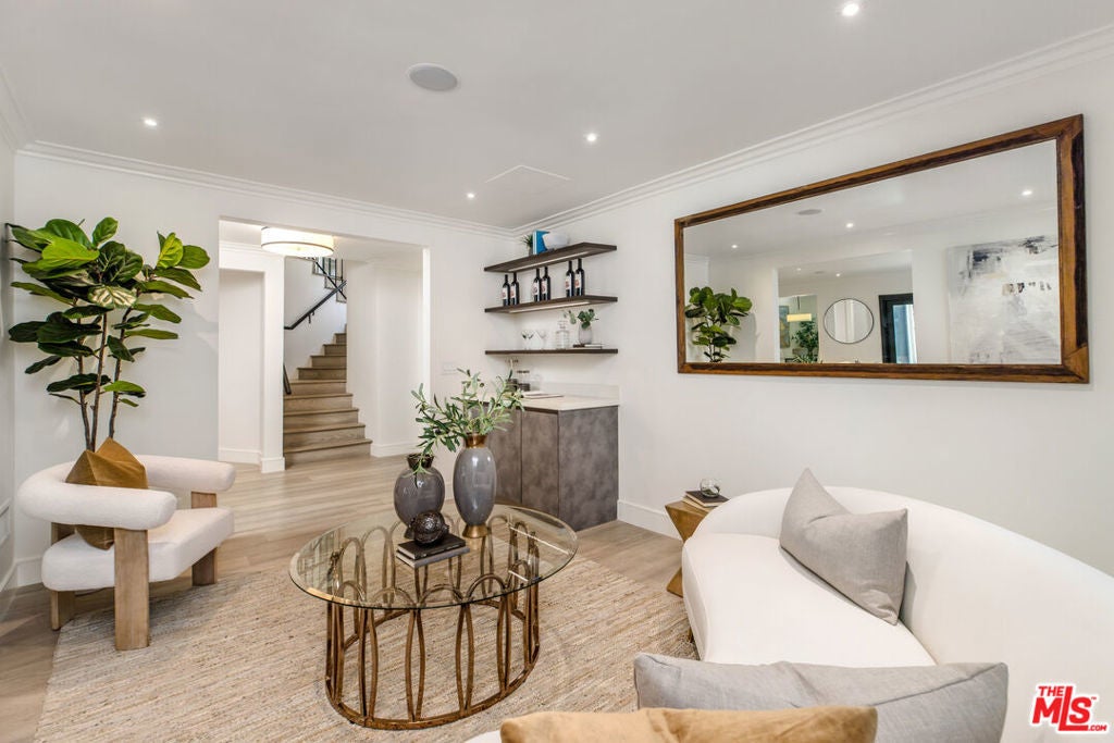 Photo of Listing #25575665