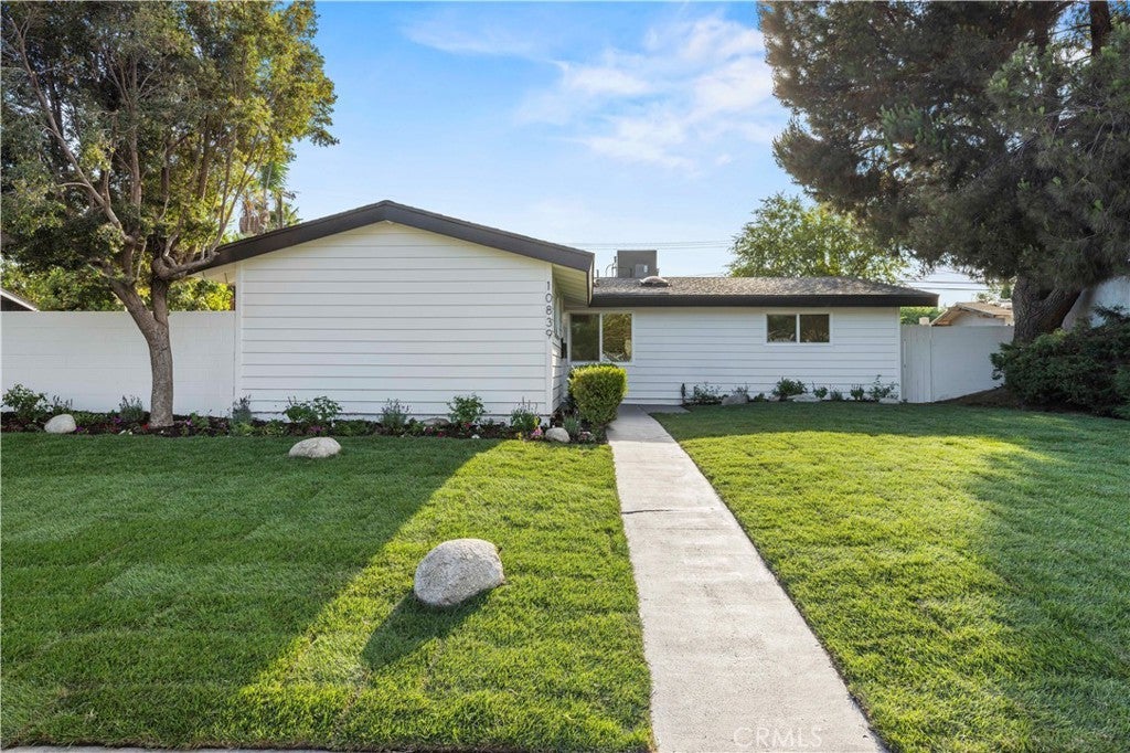 Photo of Listing #SR25176723