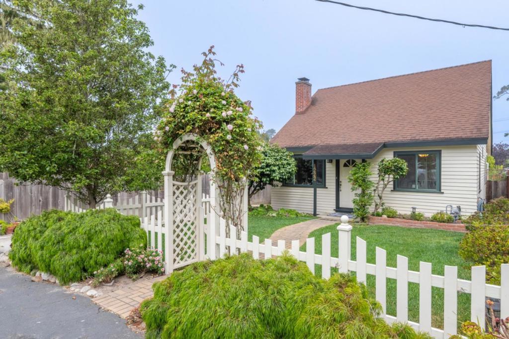 Photo of Listing #ML82017318