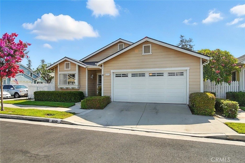 Photo of Listing #OC25178509