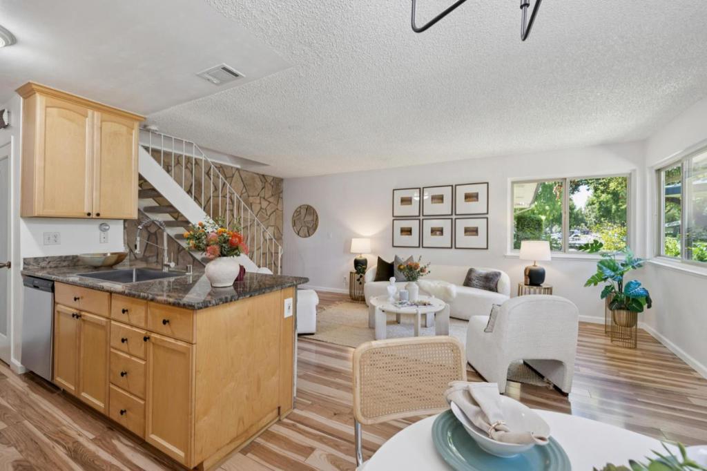 Photo of Listing #ML82017396