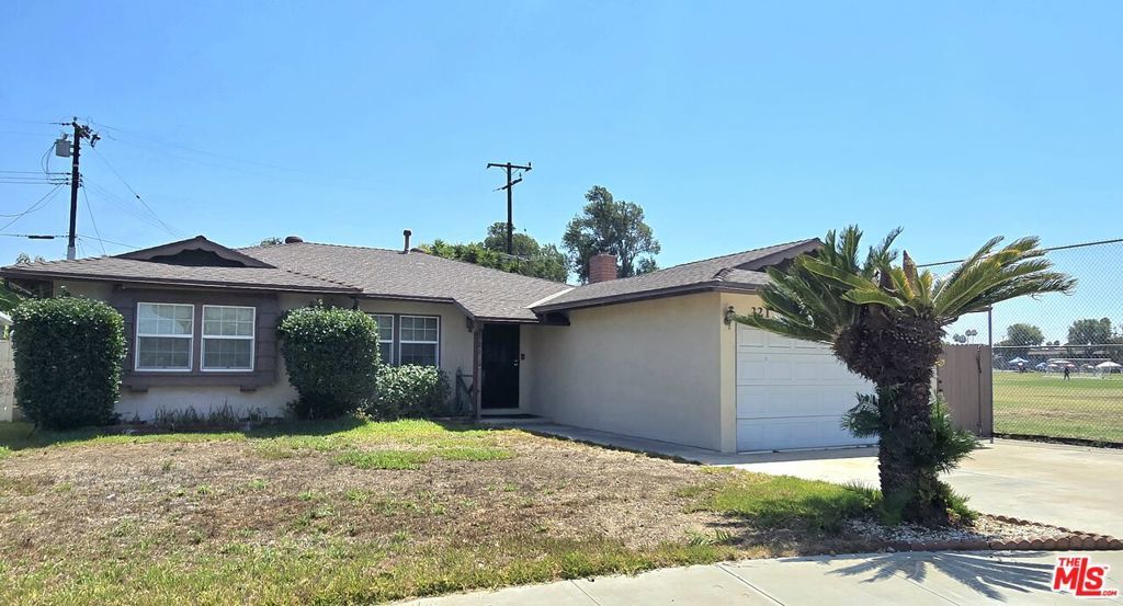 Photo of Listing #25575891