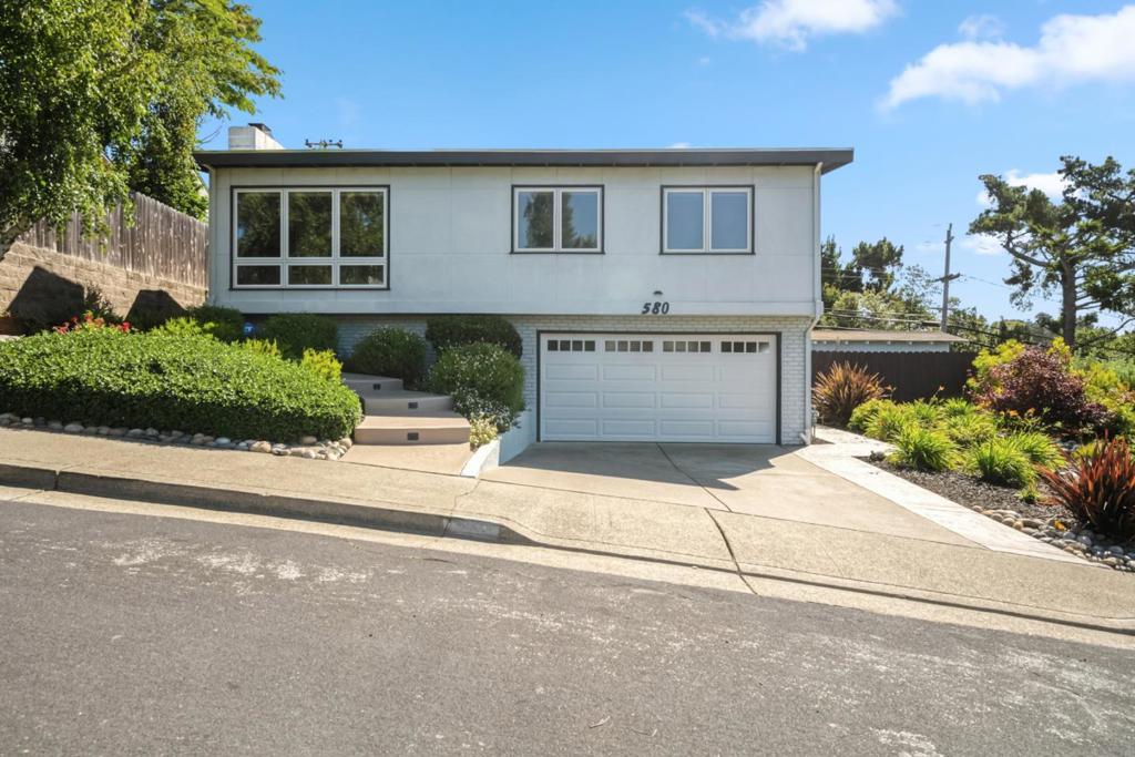 Photo of Listing #ML82017405