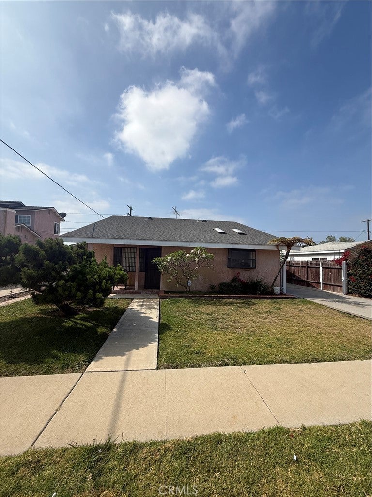 Photo of Listing #SB25178981