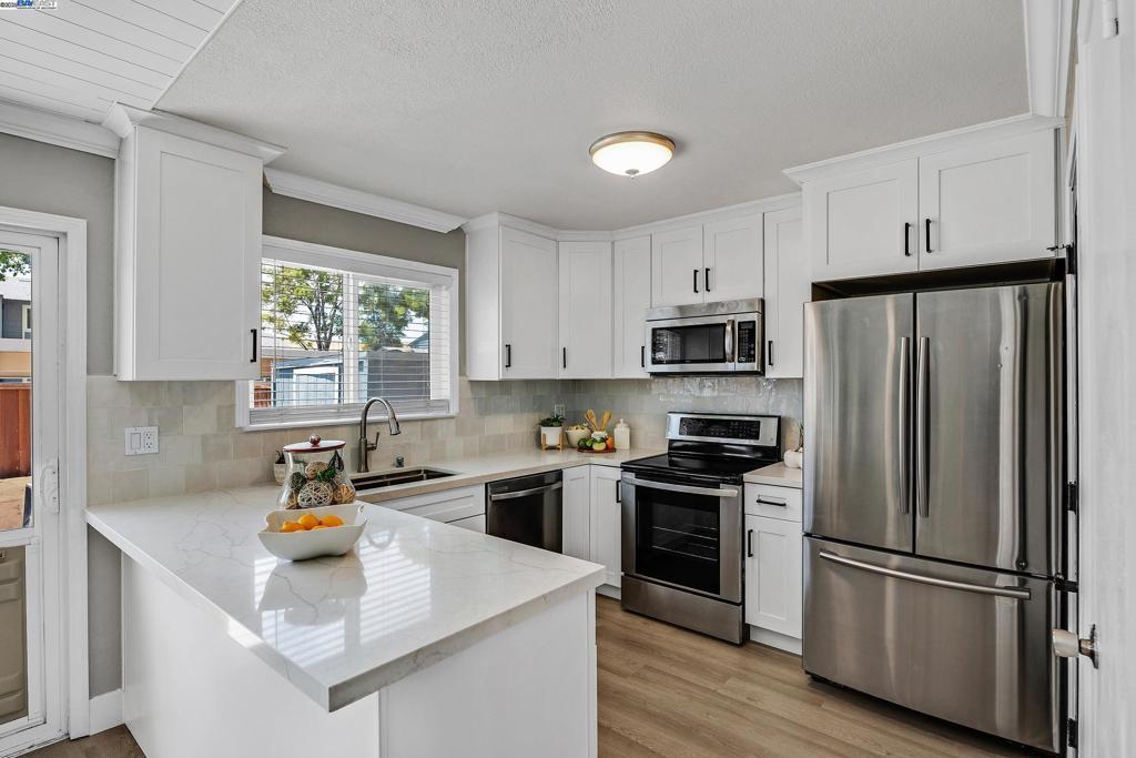 Photo of Listing #41107546