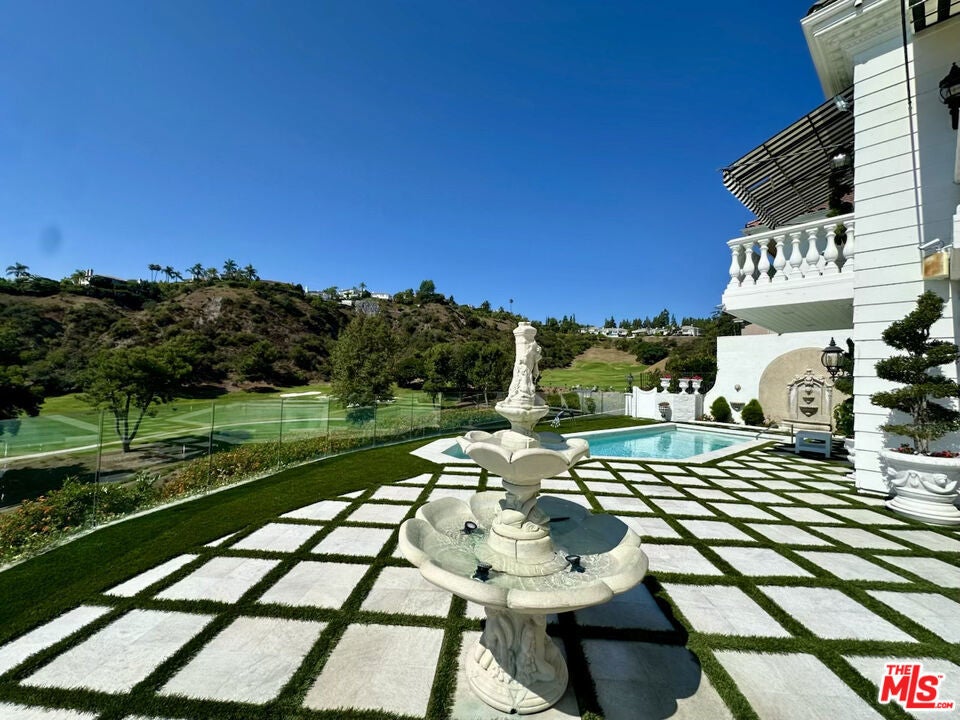 Photo of Listing #25576025