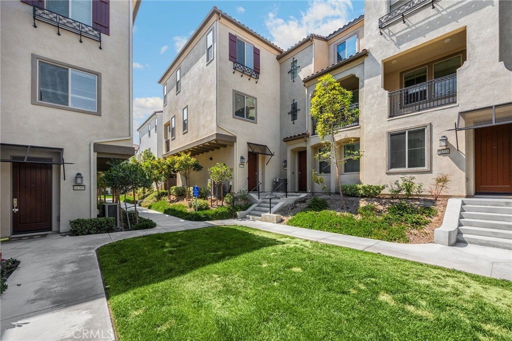 Photo of Listing #PW25174792