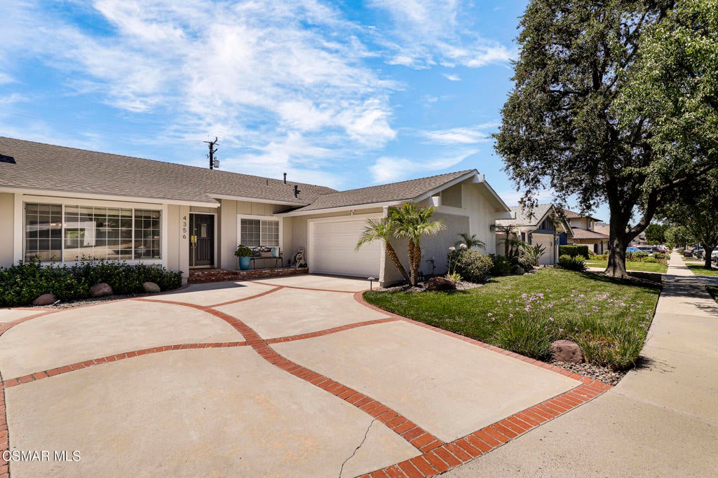 Photo of Listing #225004054