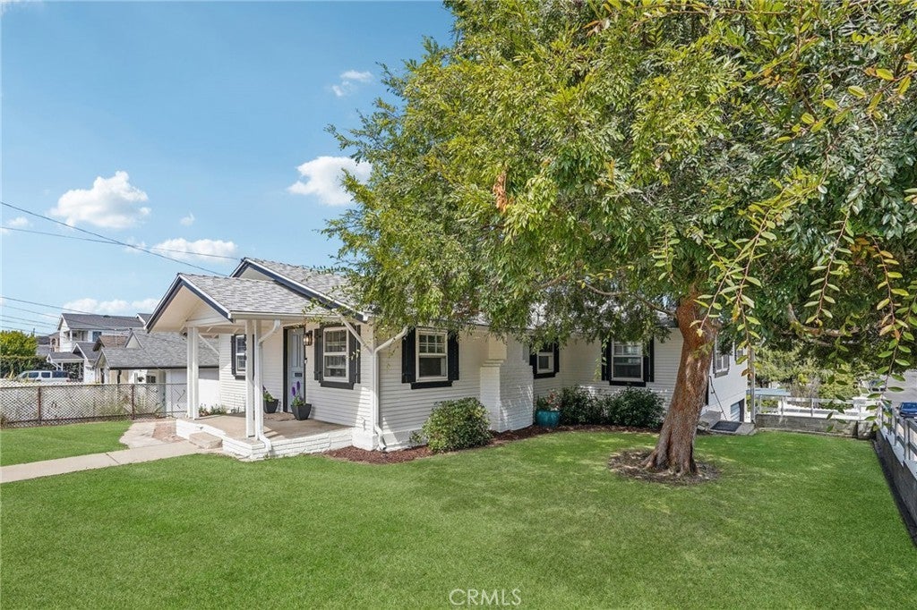 Photo of Listing #SB25178230