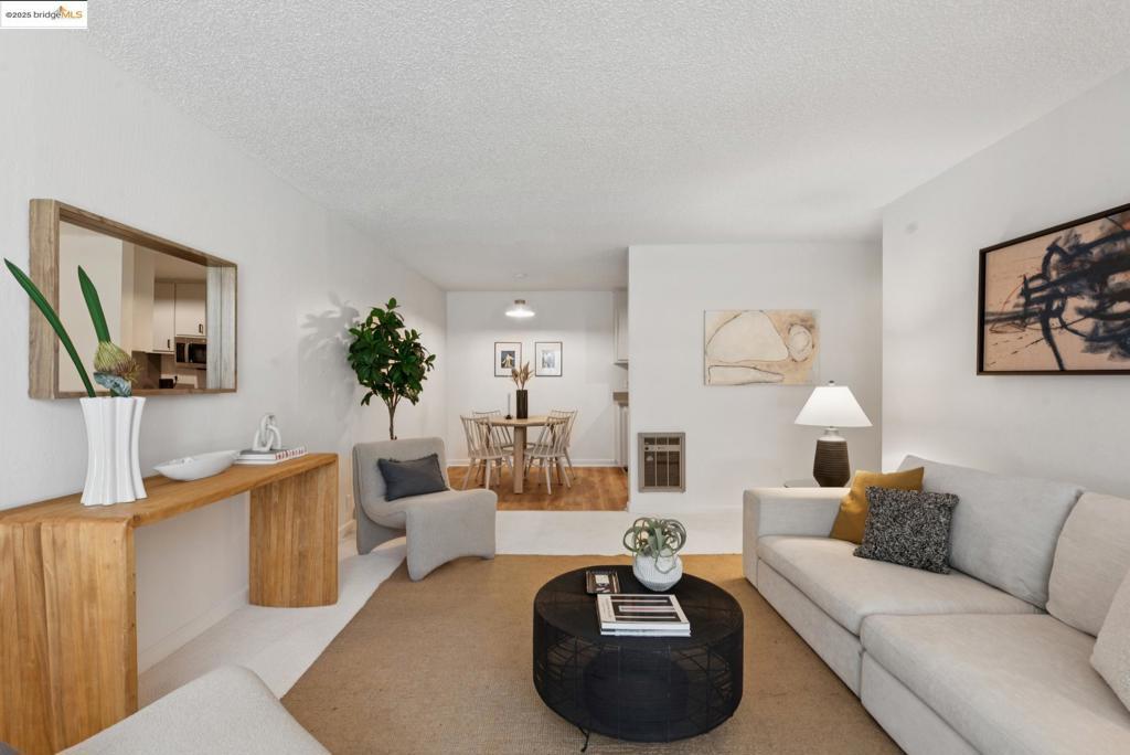 Photo of Listing #41107637