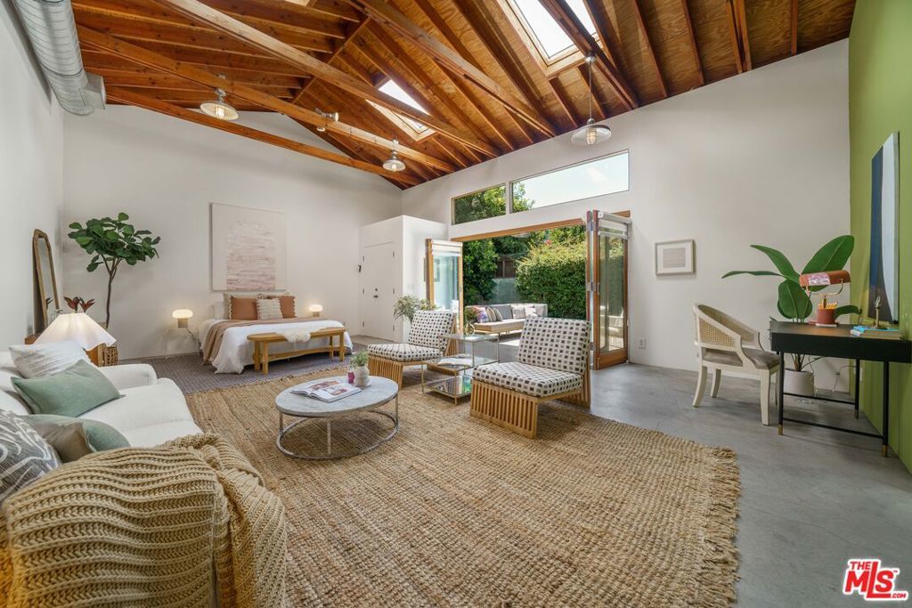 Photo of Listing #25568645