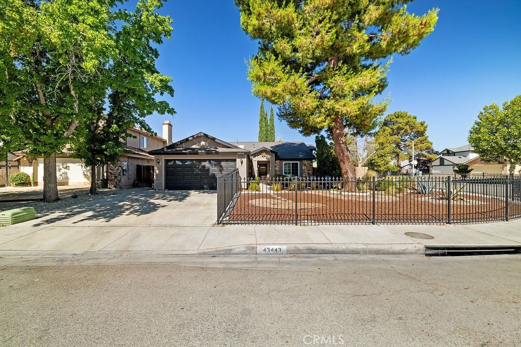 Photo of Listing #SR25179600