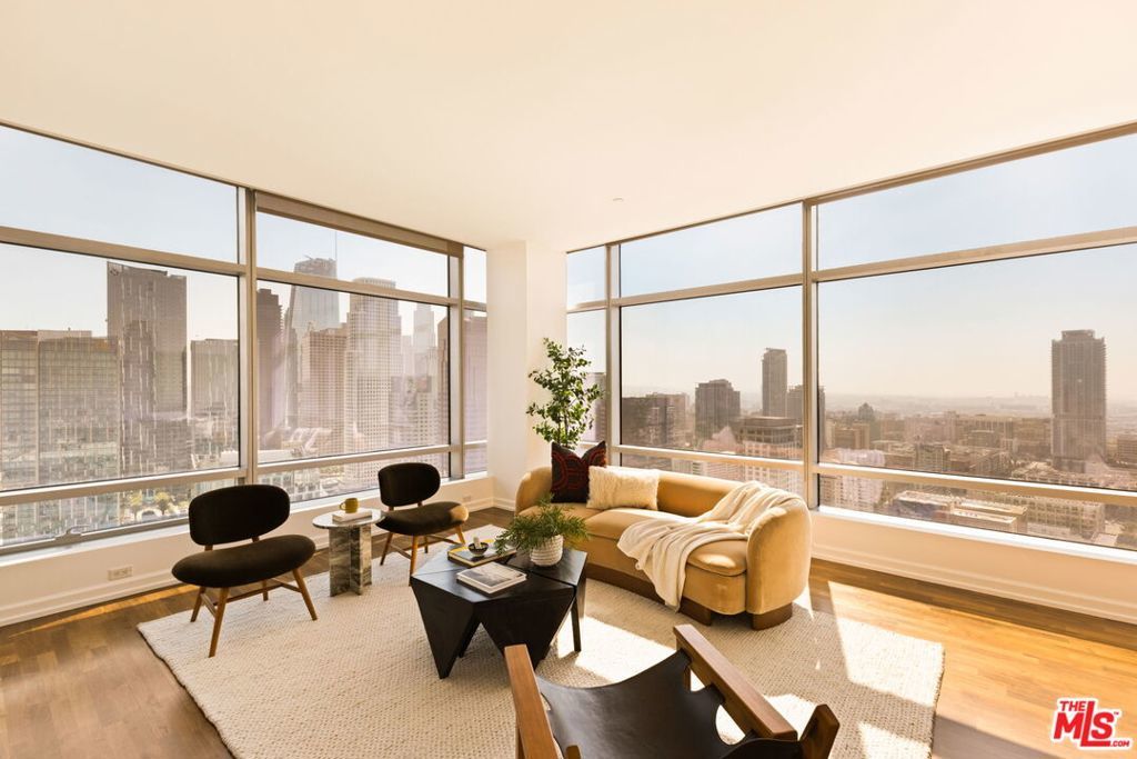 Photo of Listing #25575555