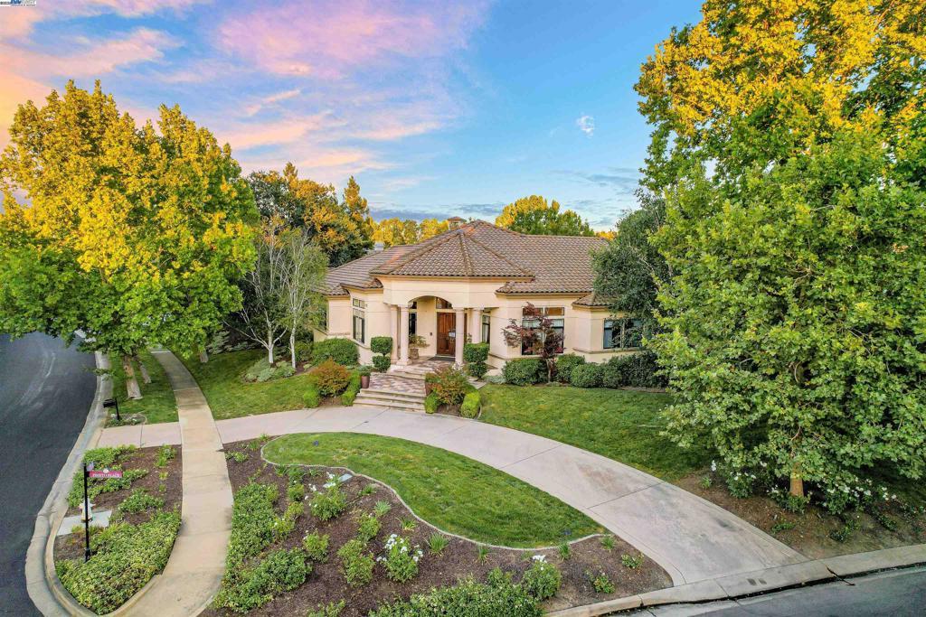 Photo of Listing #41107654