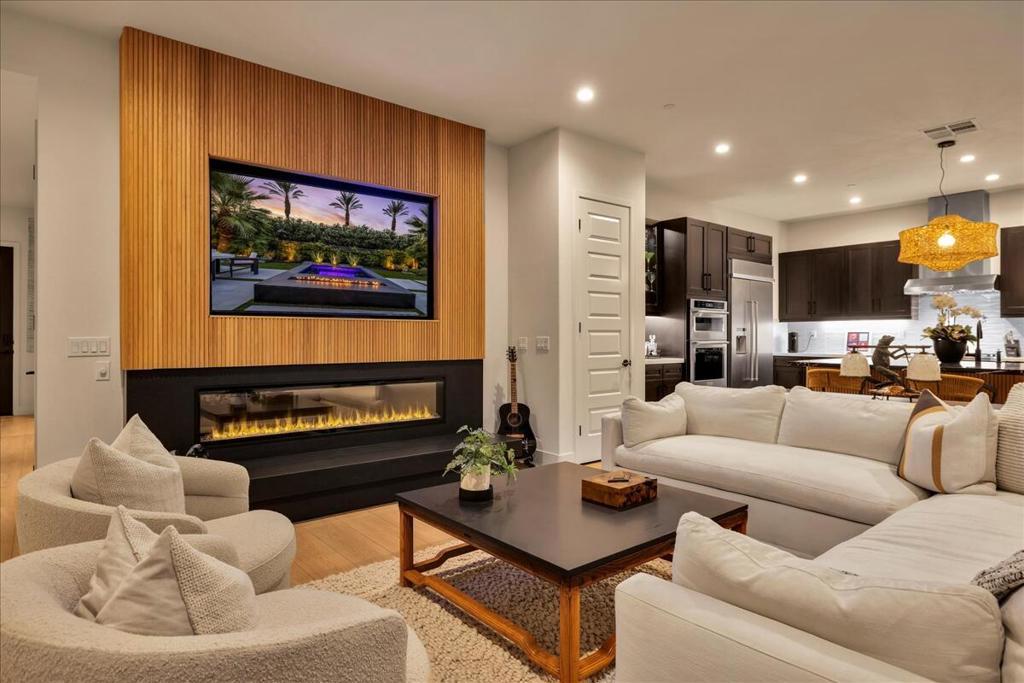 Photo of Listing #219133792DA