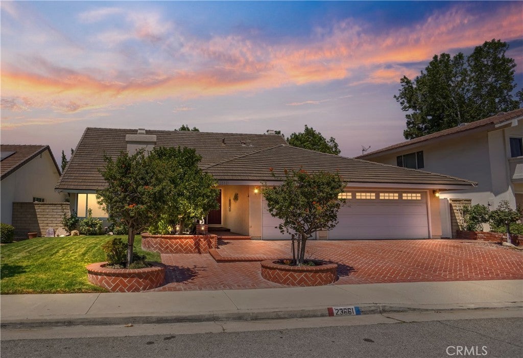 Photo of Listing #SR25179643