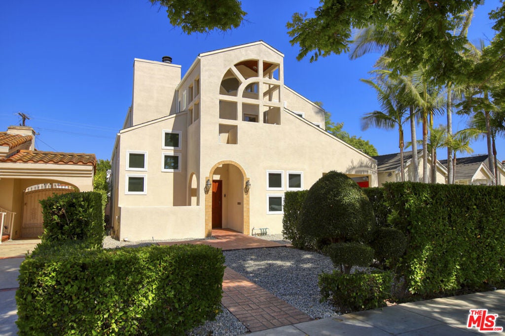 Photo of Listing #25576391