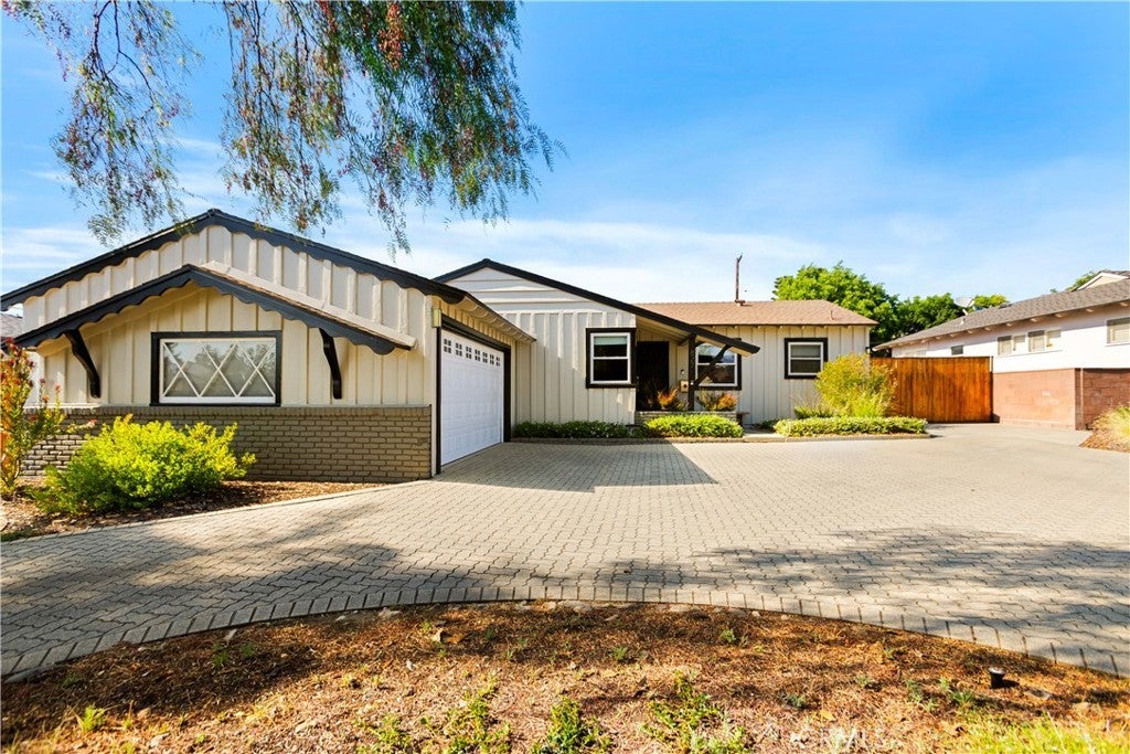 Photo of Listing #CV25180061