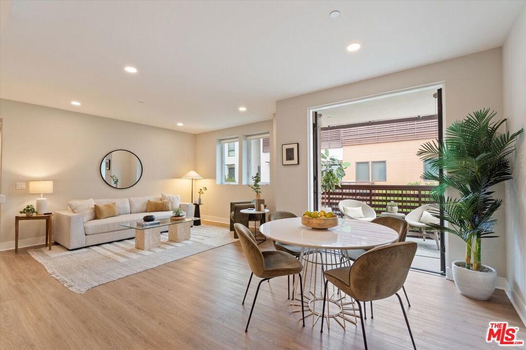 Photo of Listing #25575373