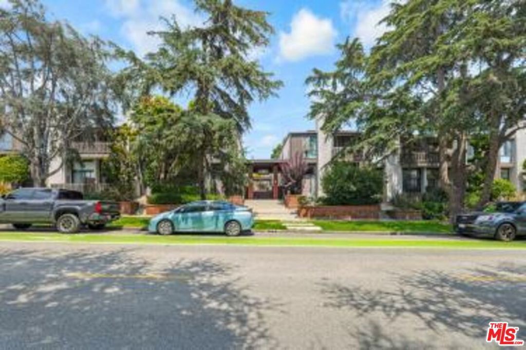 Photo of Listing #25576575