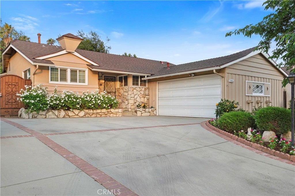 Photo of Listing #SR25180274