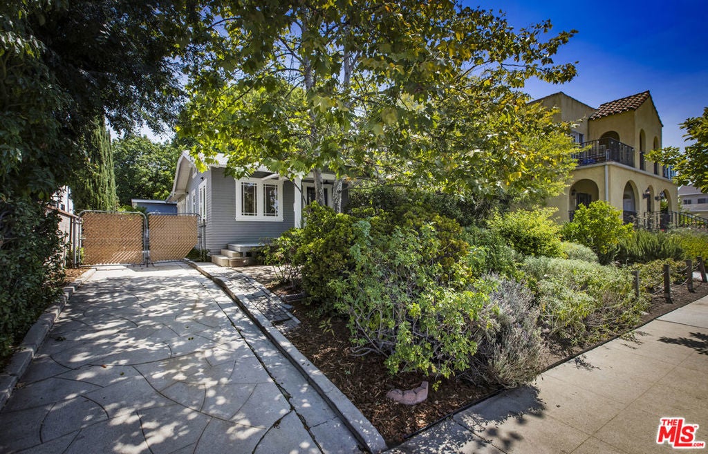 Photo of Listing #25576769