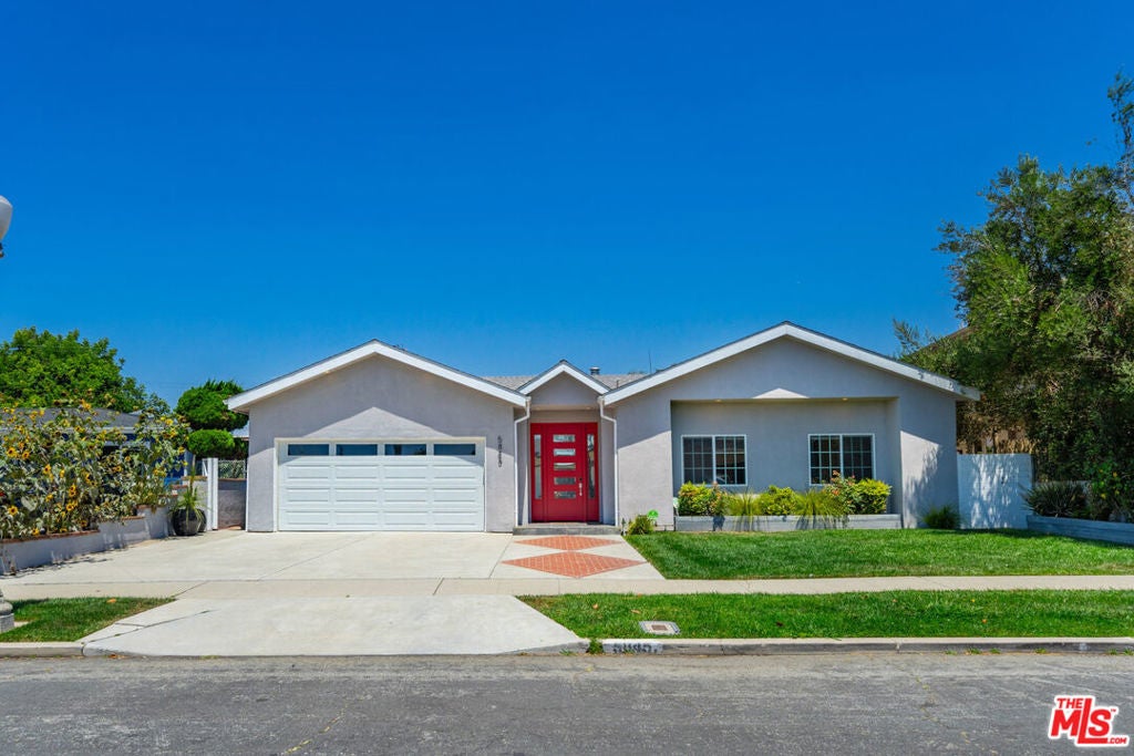 Photo of Listing #25576079