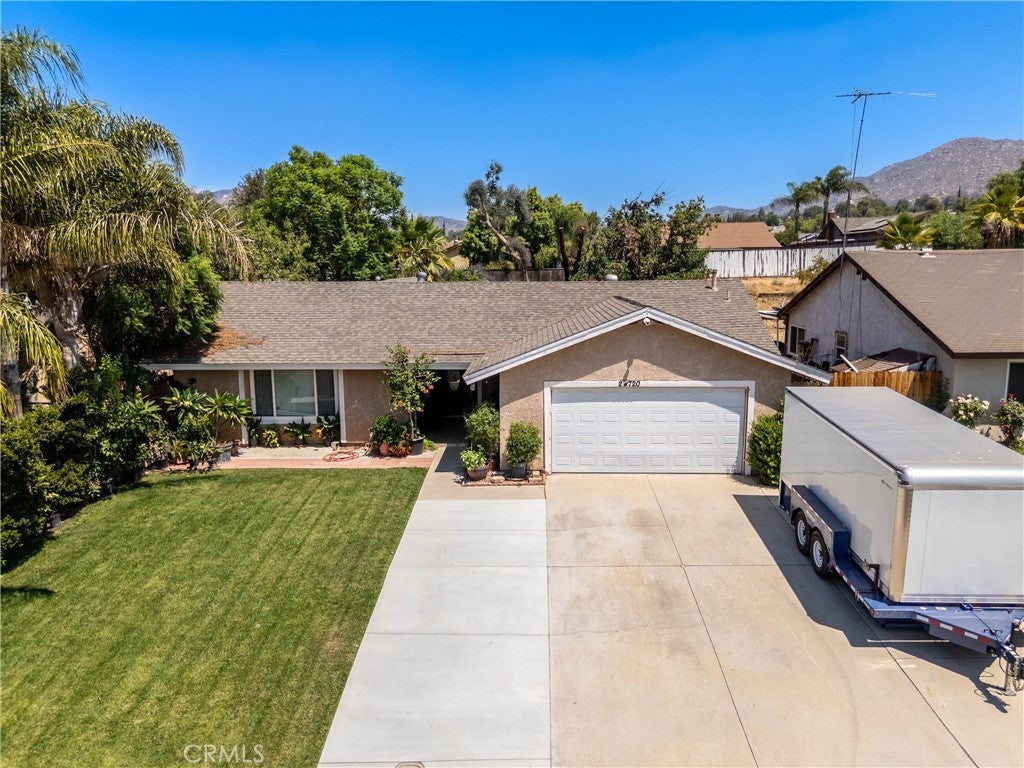 Photo of Listing #DW25180983