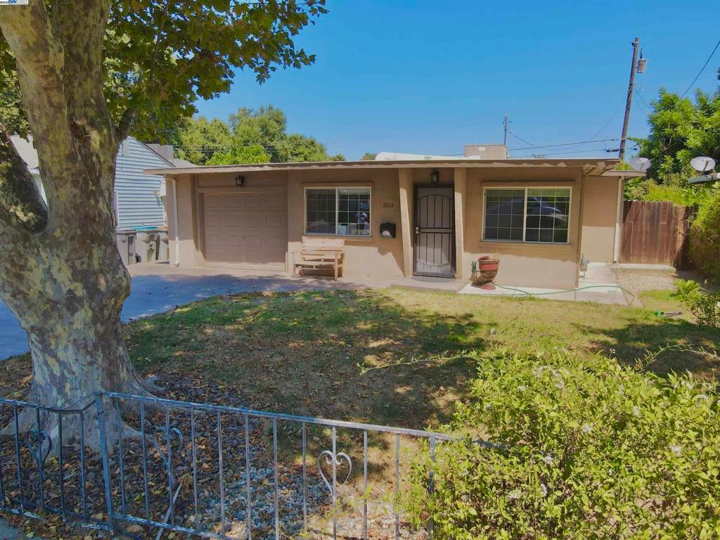 Photo of Listing #41107806