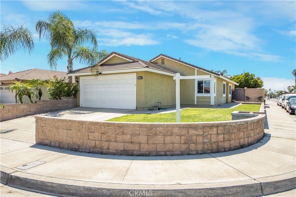 Photo of Listing #CV25181418