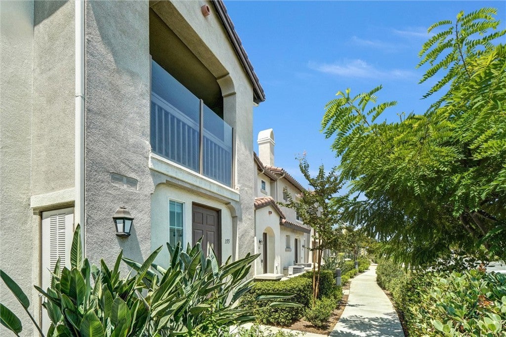 Photo of Listing #PW25181095