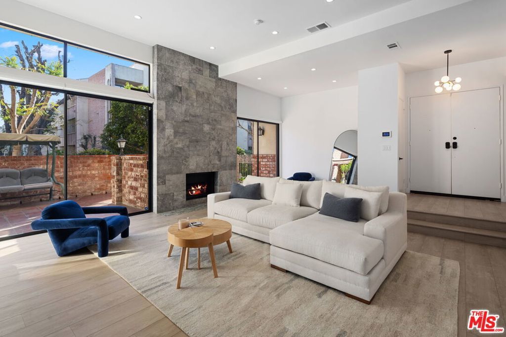 Photo of Listing #25577435