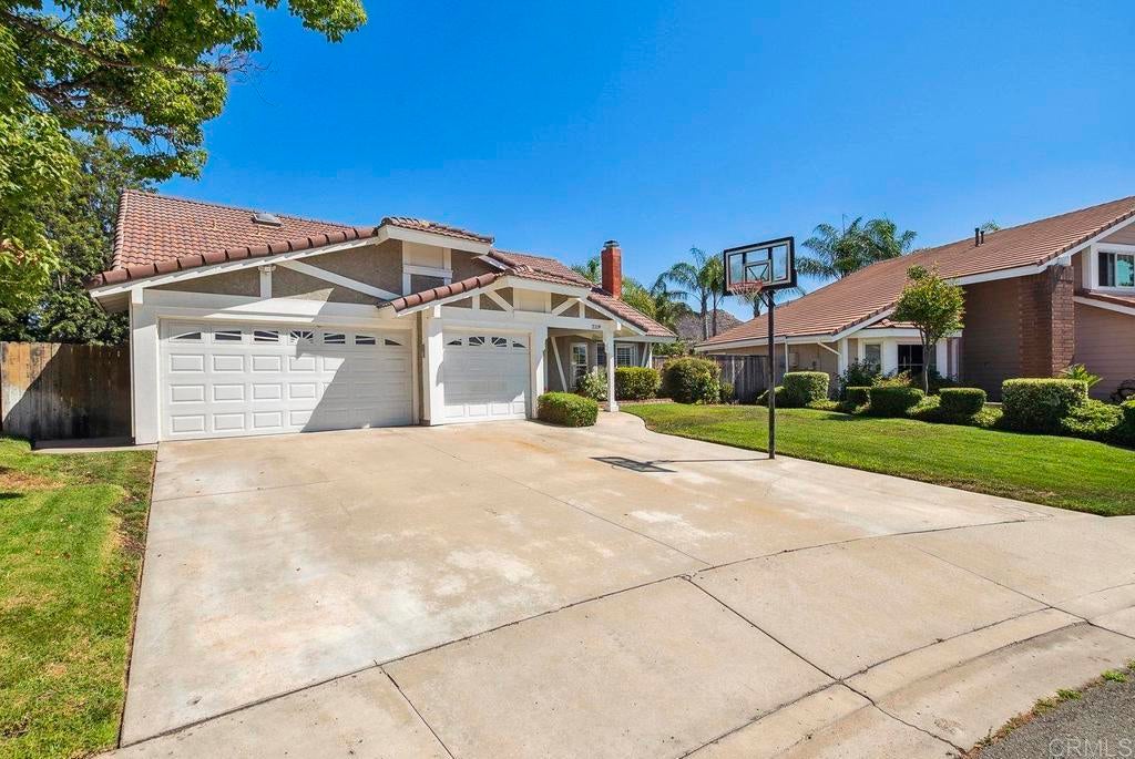 Photo of Listing #PTP2506110