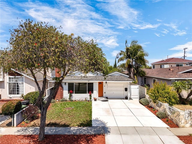 4317 W 166th Street, Lawndale.