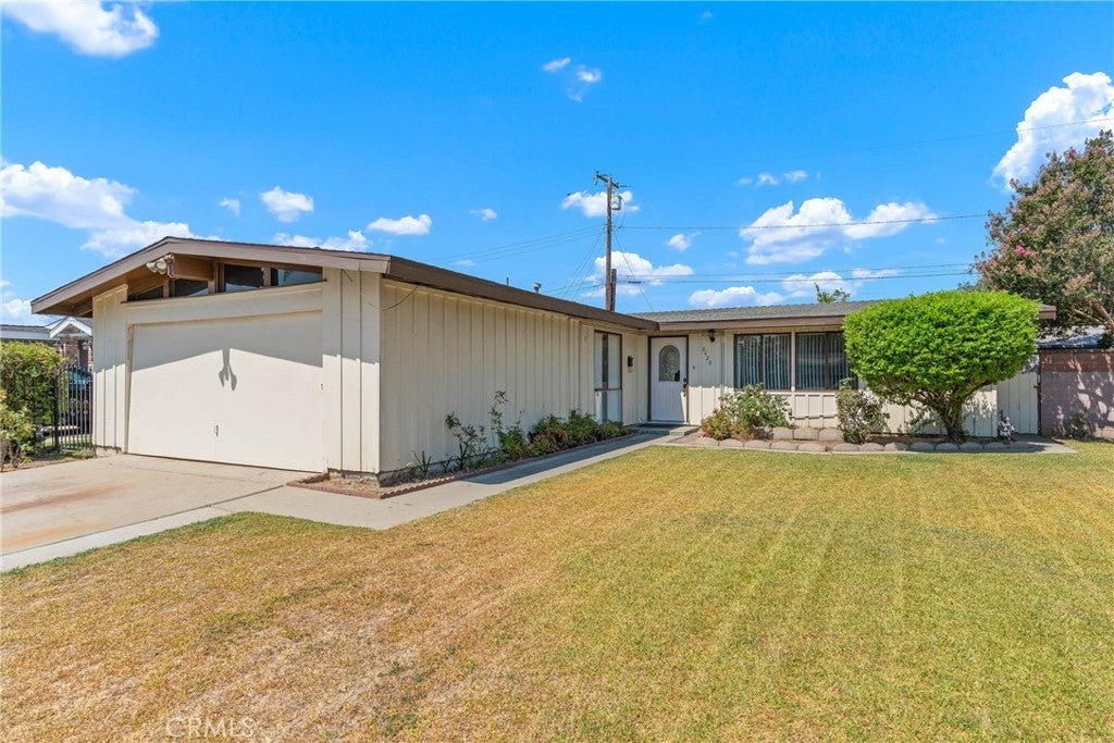 Photo of Listing #CV25181946